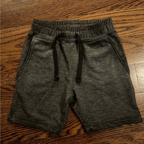 Mish boys shorts in charcoal grey size 3 excellent condition - Picture 2 of 2